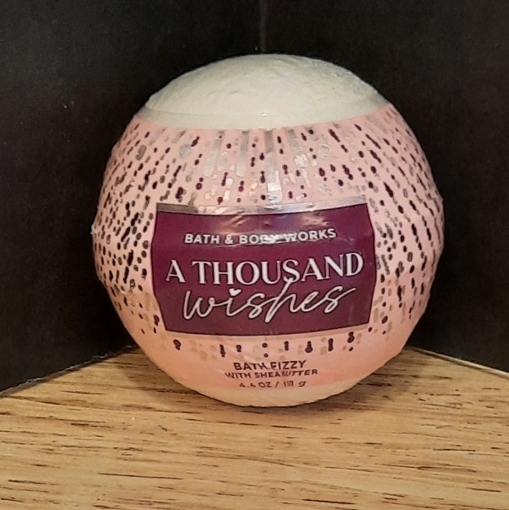 "1000 WISHES BATH FIZZY"  BATH AND BODY WORKS